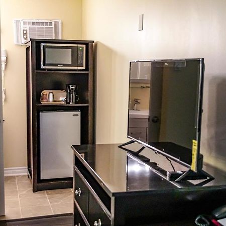 Skyland Motel Inn & Suites 헌츠빌 외부 사진