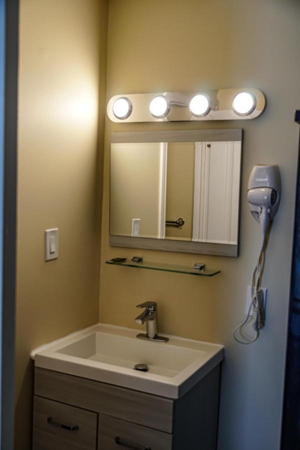 Skyland Motel Inn & Suites 헌츠빌 외부 사진