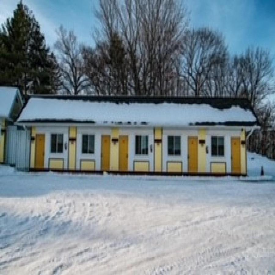 Skyland Motel Inn & Suites 헌츠빌 외부 사진